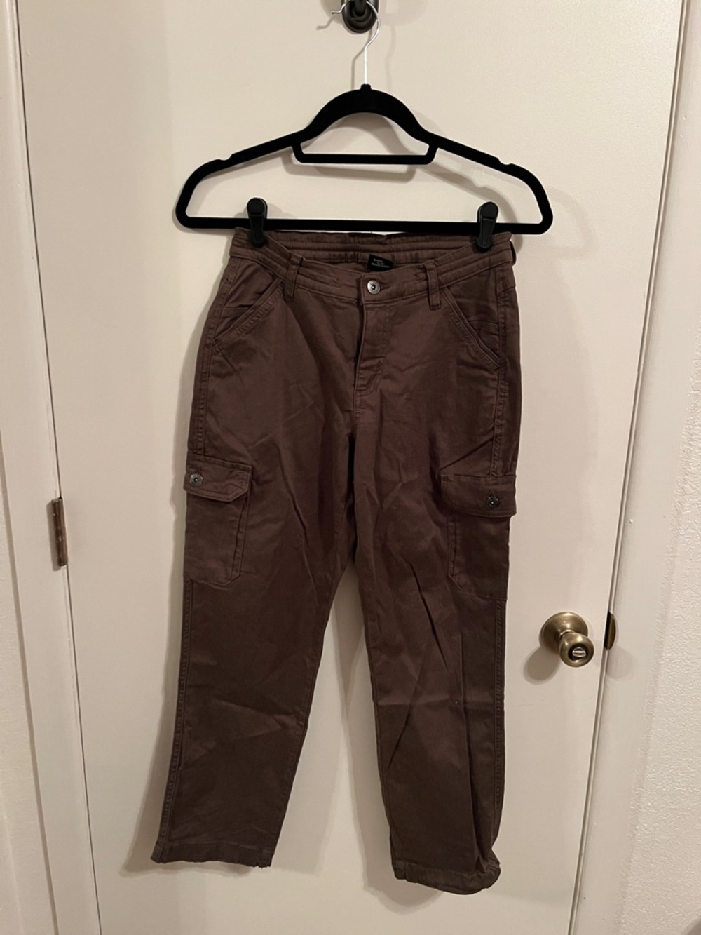 Kuhl Women's Brown Cargo Pants - Utility Pocket Style